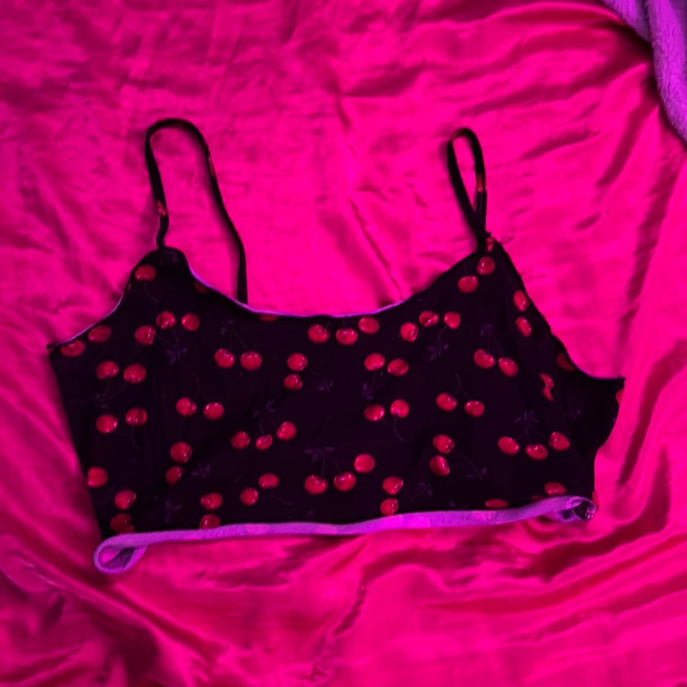 Cherry cropped tank top